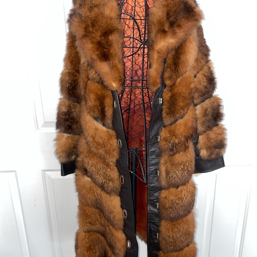 ‼️SOLD on Facebook‼️ Vintage Leather w| Faux Fur✨